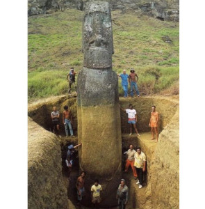 051912-news-easter-island-statues-3-ss-662w-at-1x