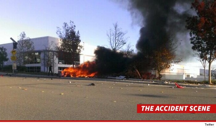 1130-paul-walker-accident-scene-twitter-3