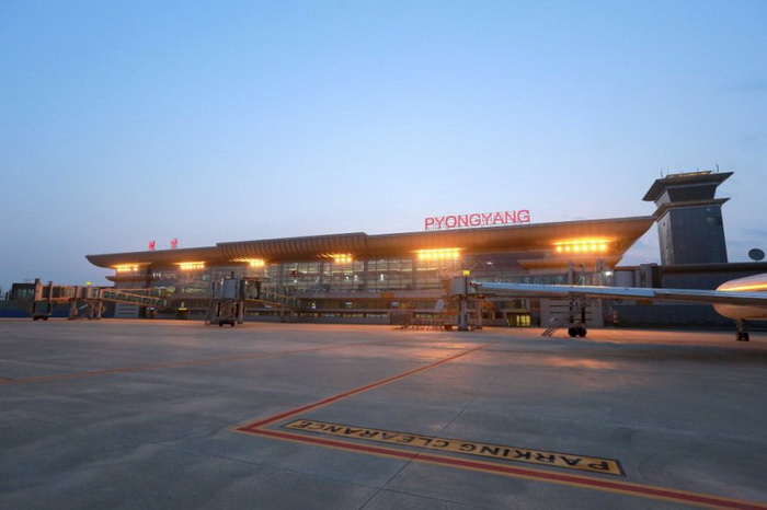 kim-jong-un-aerodrom pjongjang koreja